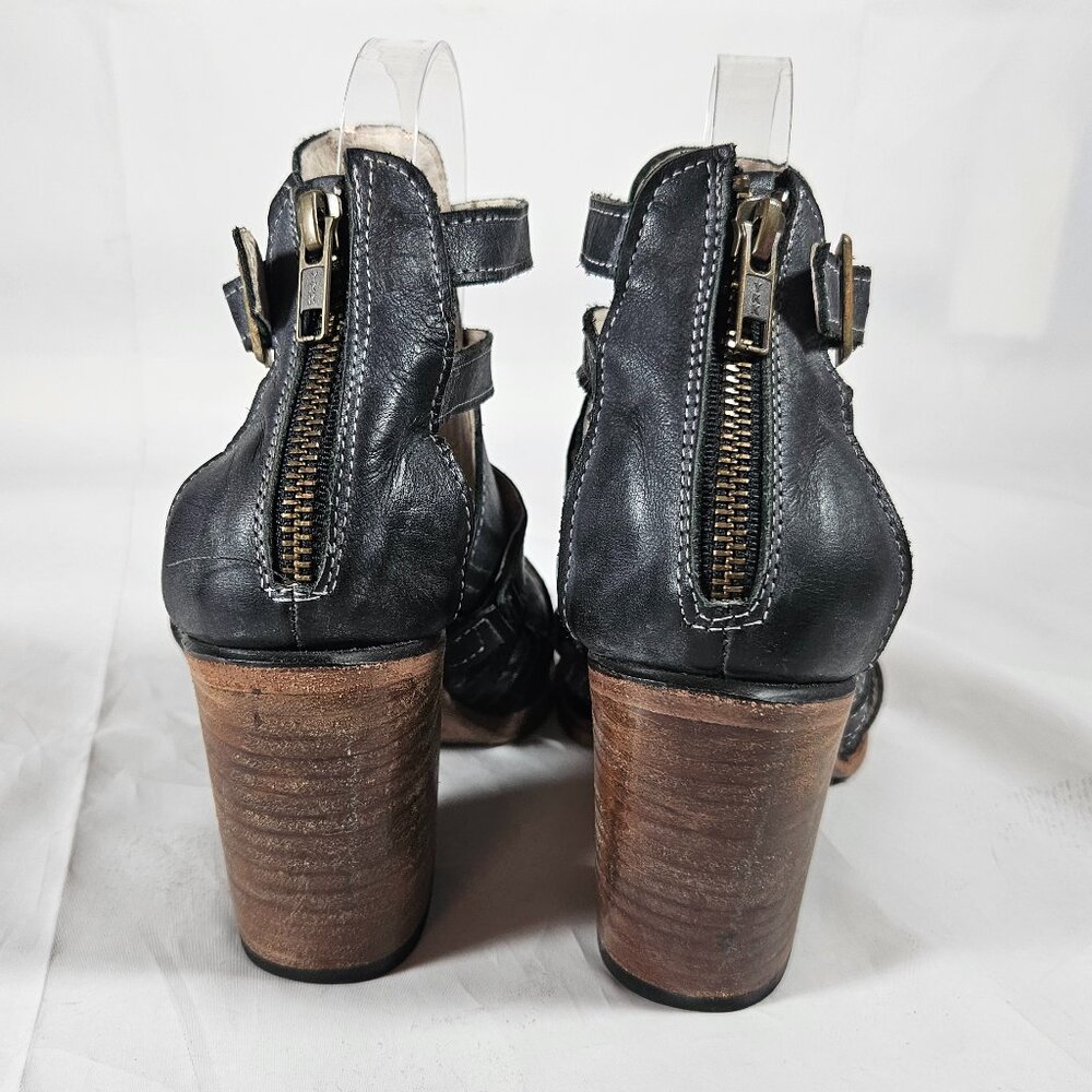 Freebird by Steven Claw Heels Sandals Women's Size 9 Black Boho - Picture 2 of 9